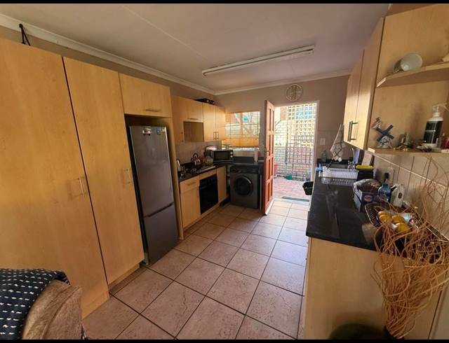 2 BEDROOM TOWNHOUSE FOR SALE IN THE REEDS